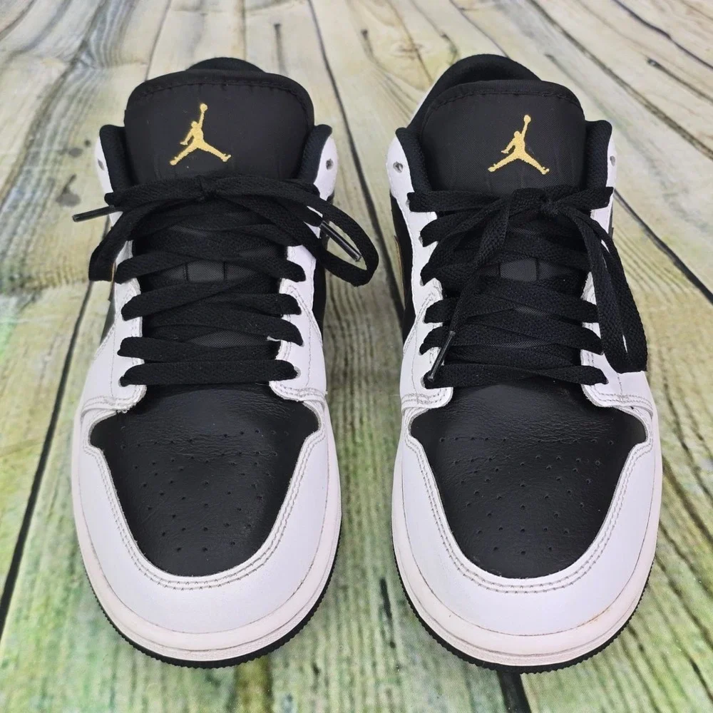 Nike Air Jordan 1 Low Sneakers 7Y White Black Gold Metallic Leather 553560-127